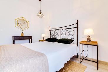Quinta Almargem Lusitano   Farm House