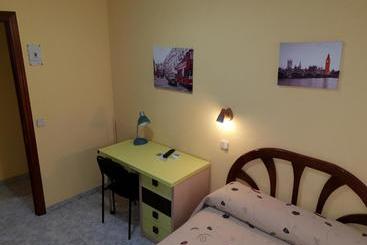 Hostal Angelines