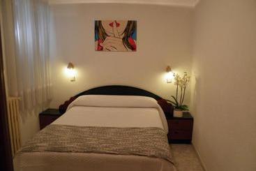 Hostal Angelines