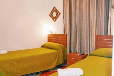 Hostal Colón