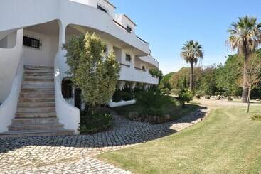 آپارتمان Solar Das Palmeiras