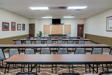 هتل Smart   Formerly Econo Lodge