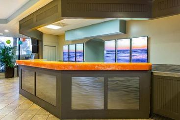 هتل Bluegreen Vacations Seaglass Tower, Ascend Resort Collection