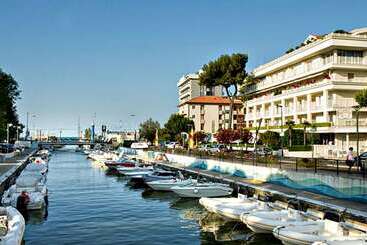 هتل Cannes in Pieno Centro