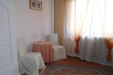تختخواب و صبحانه Bellavista