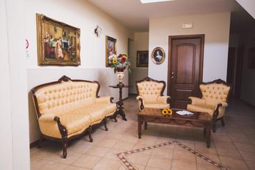 Domus Aurea Resort