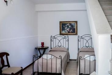 Domus Aurea Resort