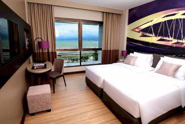 هتل Mercure Palu
