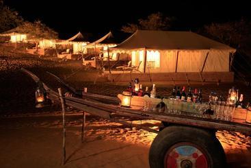 Отель Samsara Resort & Camp