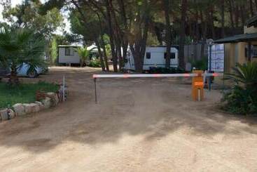 منتجع Camping&village Le Cernie