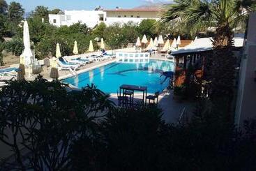هتل آپارتمان Summer Memories Apart