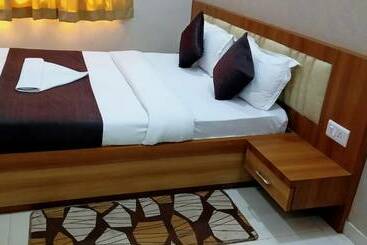هتل Grand Royal