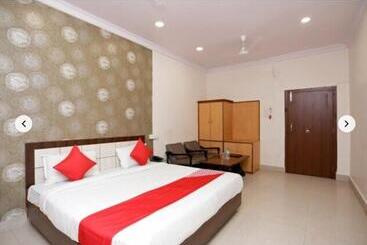בית מלון כפרי Shree Krishna Residency By Bookingcare