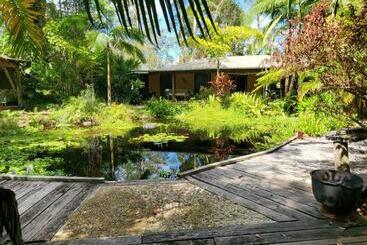 פנסיון The Wake Up Call Accommodation & Retreats   Noosa Hinterland