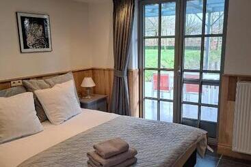 Domein Den Buiten Bed And Breakfast Dnd