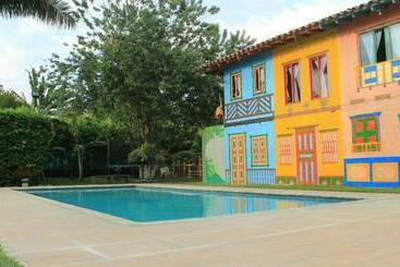 هتل Cabañas De Rozo