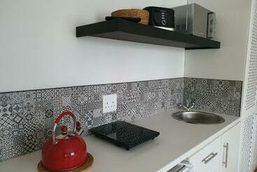 پانسیون Plett57   Self Catering   Room No2