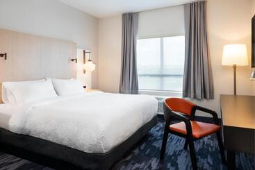 هتل Fairfield By Marriott Inn & Suites North Bay