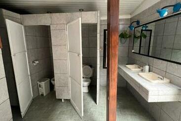 پانسیون Hostel Casa Tamarai