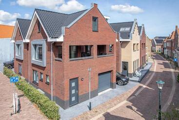 تختخواب و صبحانه Bed & Parking Burght Van Texel