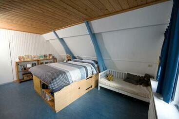 تختخواب و صبحانه Familiesuite Molenstraat