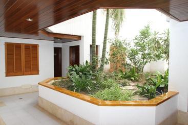 Apartamentos Marina