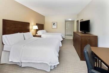 هتل Hampton Inn Columbus / South   Fort Benning
