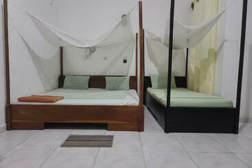 پانسیون Guesthouse Cocotiers Cotonou