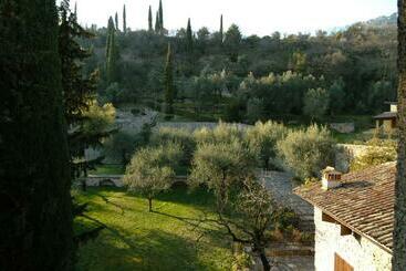 هتل Albergo Cavallino 10