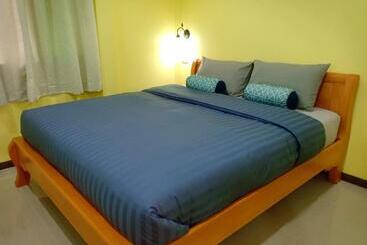 هتل Siri Guesthouse