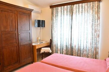 B&b Mitzixeddas