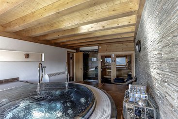 هتل Crans Luxury Lodges