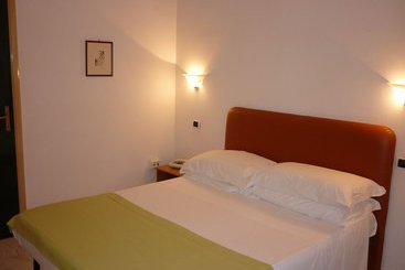هتل Albergo Dei Pini