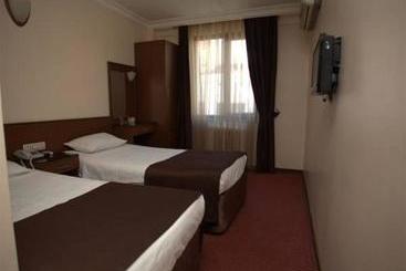 Lyon Hotel İstanbul