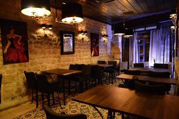 هتل The Liwan Boutique