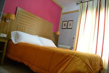 پانسیون Hostal Don Juan I