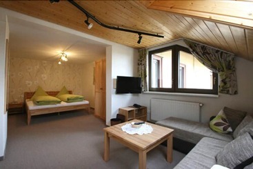 مبيت وإفطار Café Pension Feldbergblick
