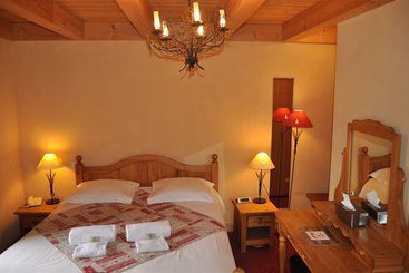 هتل Logis Joly Site