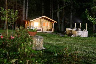 هتل Cepina Albergo Incantato