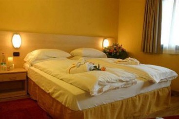 هتل Cepina Albergo Incantato