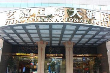 هتل Yijia International
