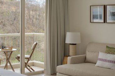 استراحتگاه Puerto Bahia Villas