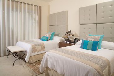 استراحتگاه Puerto Bahia Villas