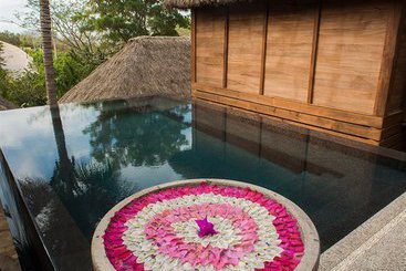 استراحتگاه Puerto Bahia Villas