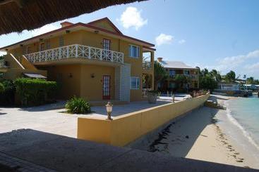 هتل Augusta Bay