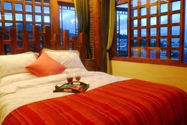 هتل Blossom Hill Inn Lijiang Springland