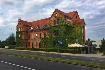 호텔 Flora Kuchnia I Wino