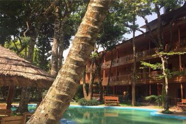 هتل Thekkady  Woods N Spice