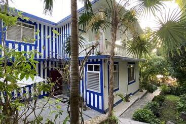 هاستل Lulú La Bruja Yoga Lodge