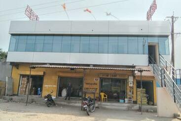 Отель Fun Park Sanand